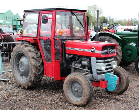 Mhn 702p 1976 Massey Ferguson 135 Tractor Cheffins Vintag Flickr