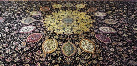 Smarthistory The Ardabil Carpet