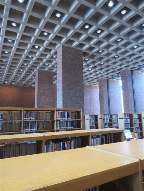 Cleo Rogers Memorial Library Columbus Ind I M Pei And Partners