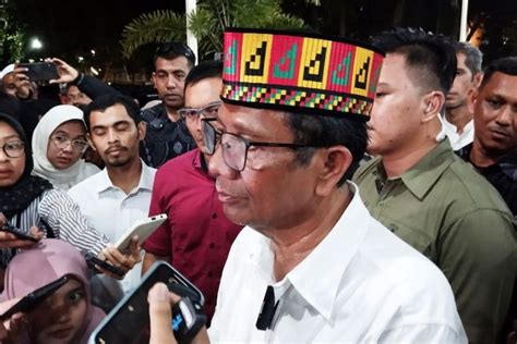 Kamis Februari Mahfud Md Sampaikan Surat Pengunduran Diri Ke Jokowi