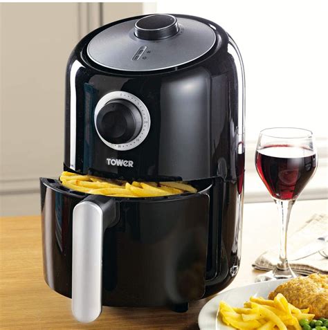 TOWER T17026 Air Fryer With Rapid Air Circulation System Instruction Manual