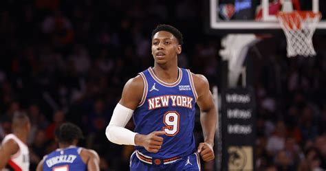 Knicks' RJ Barrett Reflects on Being Benched for Performance vs ...