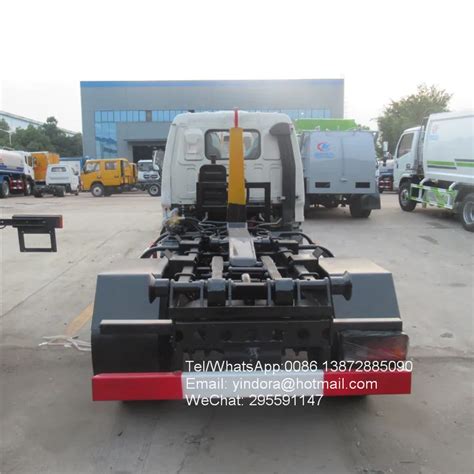 Dongfeng 6 Cubic Meters Waste Collection Garbage Hydraulic Lifter Bin