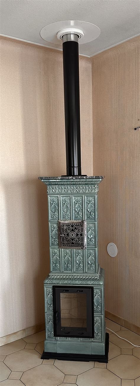 Pose et restauration de poêles en faïence, Sélestat (Alsace) - L
