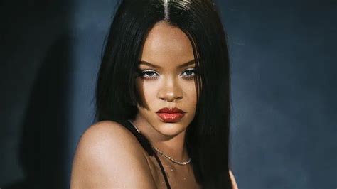 Pop Base On Twitter Happy Th Birthday To The Iconic Rihanna The