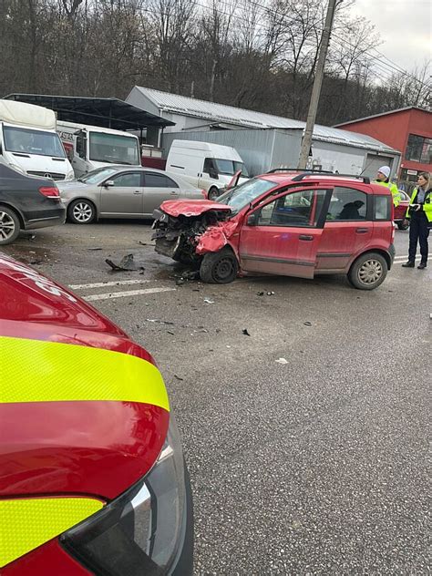 Impact Violent Ntre Dou Ma Ini Pe Strada Traian Vuia Din Suceava O