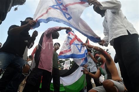 Aksi Solidaritas Palestina Di Tugu Kujang Bogor ANTARA Foto