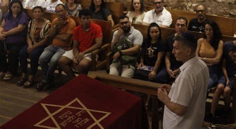 Comunidade judaica vivencia Dia Internacional em Memória do Holocausto