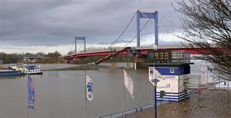 Pegel Ruhrort Hochwasser Am Rhein In Duisburg Ruhrort