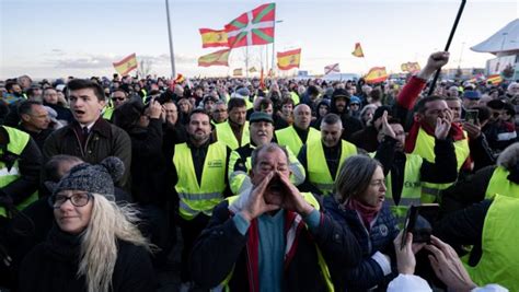 Carreteras Cortadas Hoy Por La Huelga De Agricultores En Directo