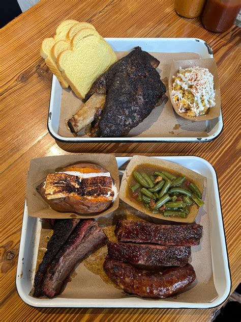 Best Bbq In Texas Where To Feast On Smoked Meats Feastio