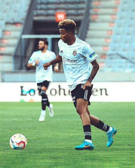 Gedson Fernandes Beşiktaş gedsonfernandes beşiktaş Running Black And