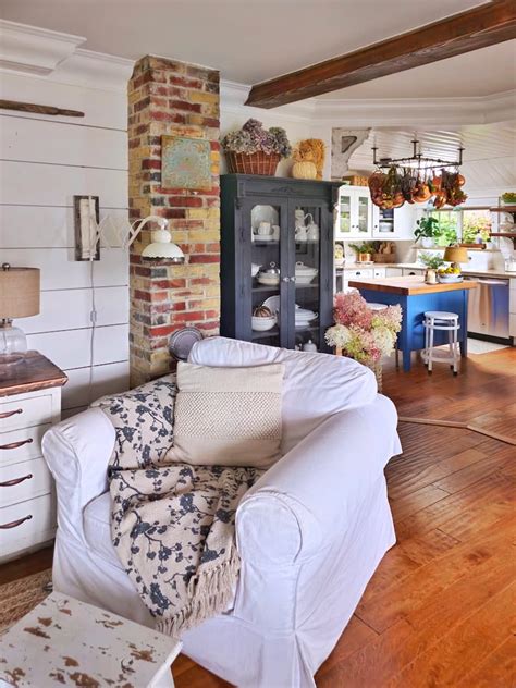 Neutral Fall Decor Ideas For A Warm And Comfy Cottage Shiplap And Shells