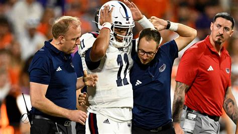 Casey Thompson Injury Fau Qb Out For Season After Former Texas