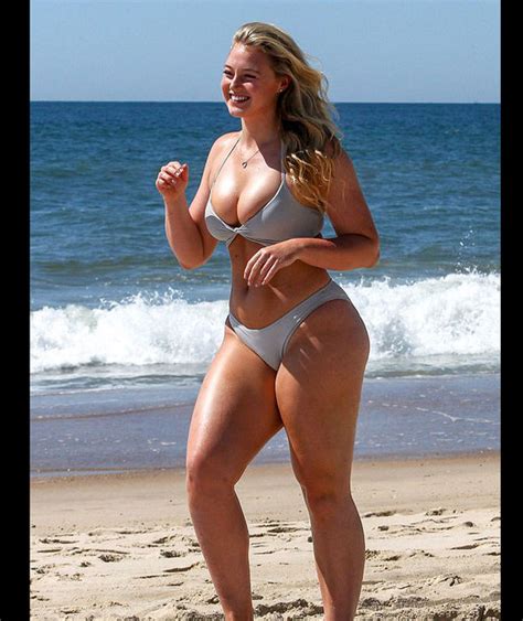 Model Iskra Lawrence Displays Her Curvy Figure In Hot Bikini Gorgeous