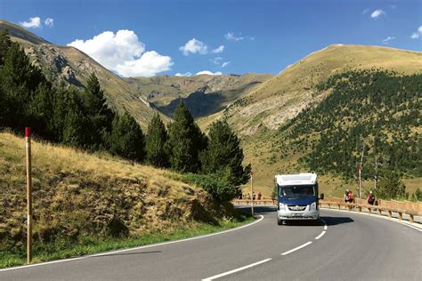 Beeindruckende Bergwelt östliche Pyrenäen Wohnmobil und Caravan