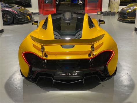 2015 Mclaren P1 (Volcano Yellow)