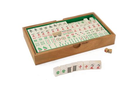 Wooden Mahjong Board Game – Kubiya Games