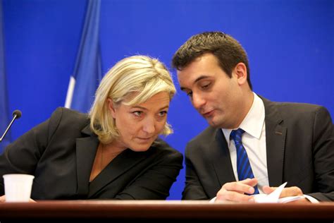 Attentat De Charlie Hebdo Marine Le Pen Et Florian Philippot Sous