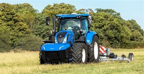 New Holland lança no Show Rural Coopavel primeiro trator movido a