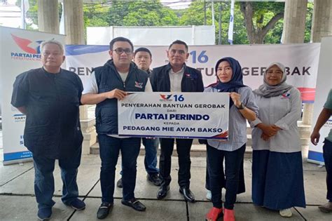 Program Peduli Umkm Ratusan Gerobak Perindo Disebar Di Jakarta