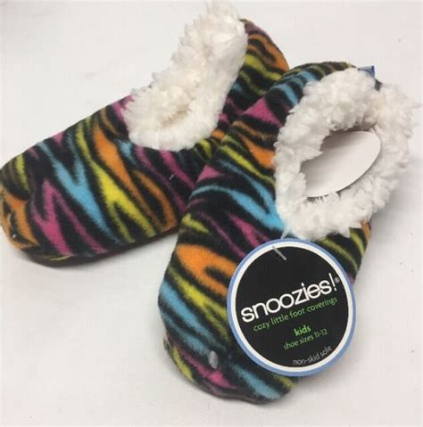 New Kids Snoozies Black W Color Stripes Slippers Soft And Super Comfy