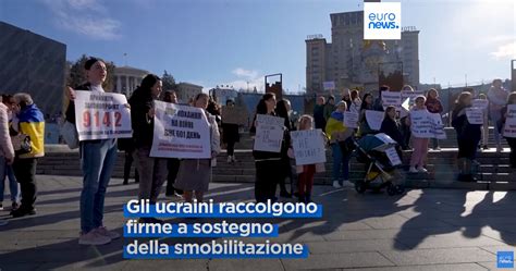 Ucraini Stanchi Della Guerra Smobilitate I Soldati Contropiano