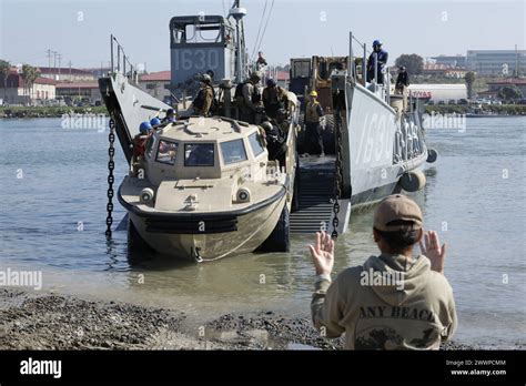 Us Sailors Assigned To The Beachmaster Unit One And The Amphibious Construction Battalion One