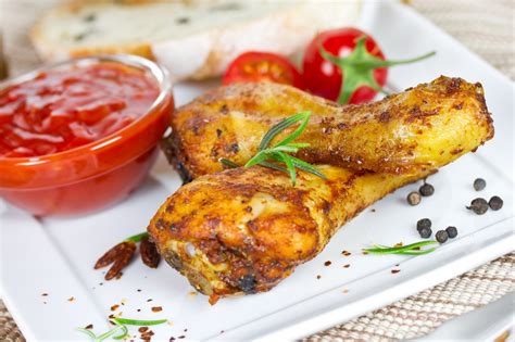 Hähnchenkeulen vom Grill Rezept