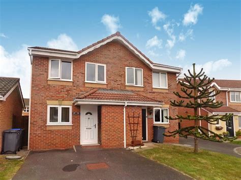 Hurstwood Drive Blackpool Fy2 2 Bed Semi Detached House For Sale £