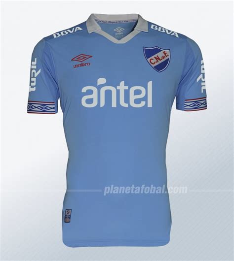 Camiseta Celeste Umbro De Nacional