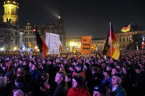 Fremder als andernorts Ausländische Wissenschaftler in der Pegida