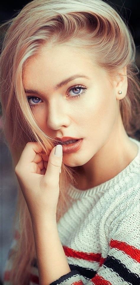 Pin By Isabel Freire On Woman In Color Beauty Girl Blonde Beauty