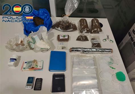 Dos Mujeres Y Un Hombre Detenidos Por Vender Cocaína Heroína Hachís Y Marihuana En Cáceres Hoy