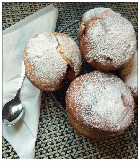 Boules De Berlin Ou Berliner Pfannkuchen Creme De Sucre