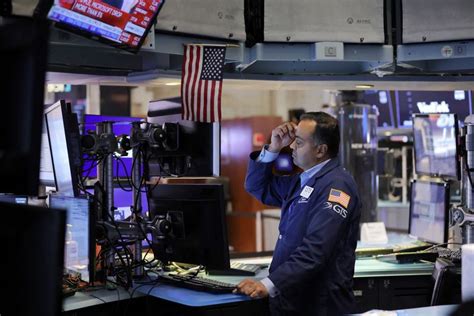 Wall Street Comienza La Semana En Rojo