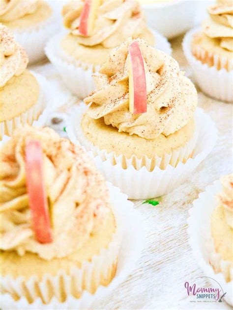 Easy Apple Cider Cupcakes With Cinnamon Buttercream Frosting