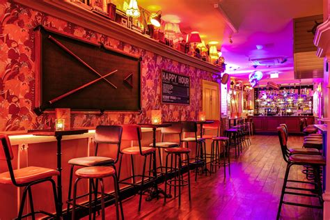 Simmons Farringdon London Bar Reviews Designmynight