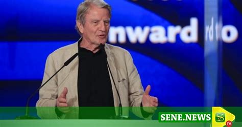 Bernard Kouchner Ancien Ministre Fran Ais L Op Ration De La Cedeao