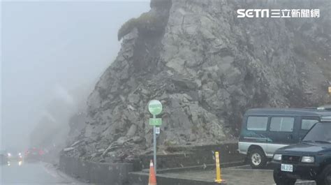 最強寒流來襲！合歡山下雪夾冰霰、上武嶺追雪停車場大爆滿 生活 三立新聞網 Setncom