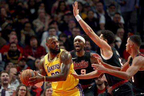 Trail Blazers Cant Contain Lebron James Fall To Lakers Blazers Edge