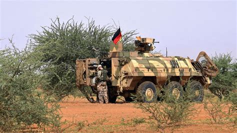 Mali Bundeswehr Zieht Soldaten Aus Malischer Hauptstadt Ab Zeit