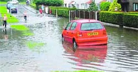 Flash floods hit Middleton - Manchester Evening News