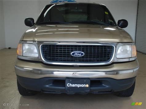 2000 Harvest Gold Metallic Ford Expedition XLT 57788128 Photo 2