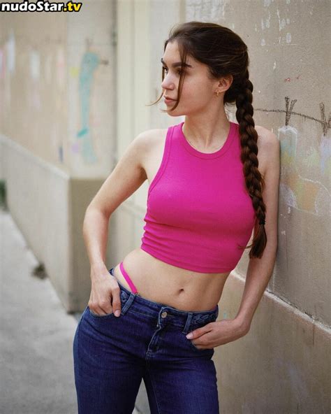 Effy Jones Effybabyliss Effyjones Thequeenie Nude OnlyFans Photo Nudostar TV