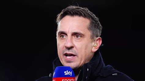 Gary Neville Blasts Man Utd Star That Doesnt Do Enough After Phil Foden Masterclass Mirror