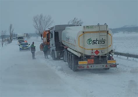 UPDATE Trafic Oprit Pe E85 In Zona Filipesti Oniscani Doua