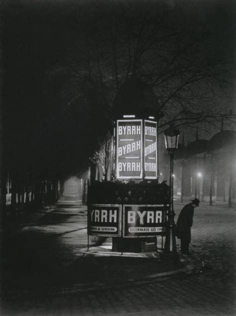 Brassaï Pissoir Paris 1932 Brassai Paris Photos Paris Images