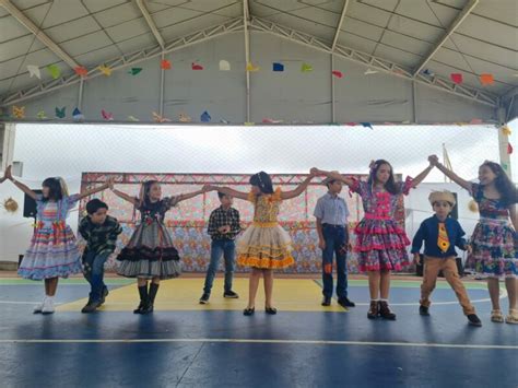 Muita animação na tradicional Festa Junina de Águas Claras Escola