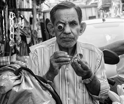 Gambar Manusia Orang Hitam Dan Putih Orang Orang Jalan Pria